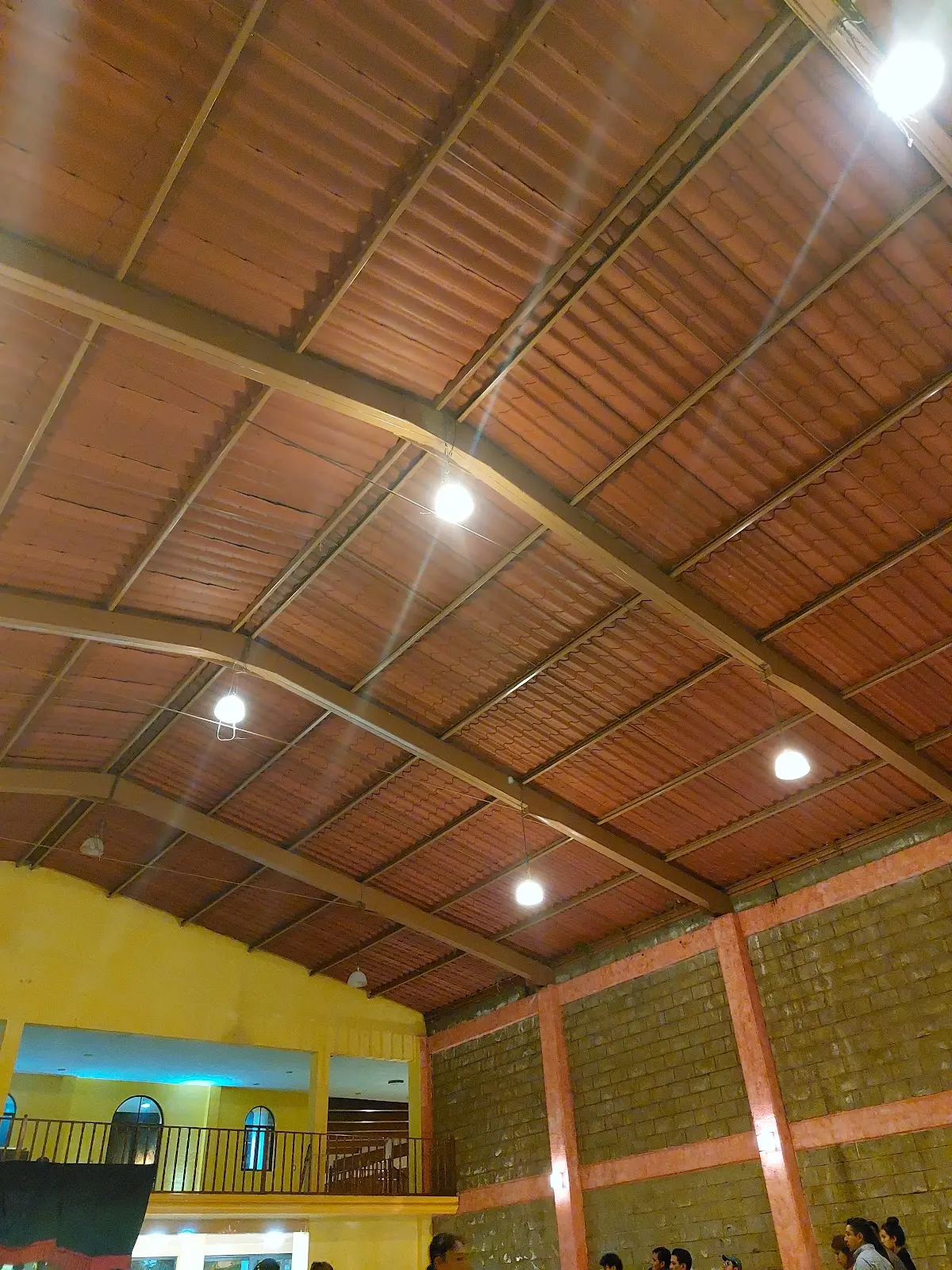 Salon social Maria Fernanda