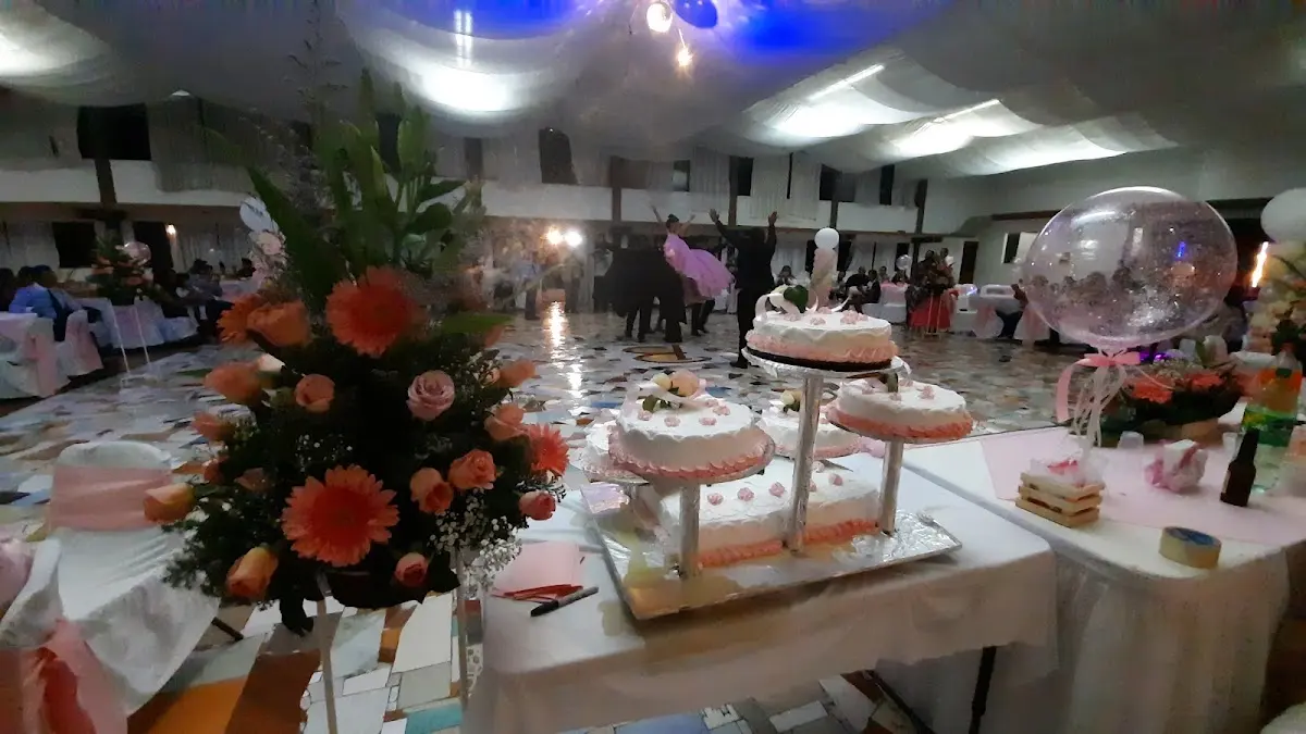 Salon Buram