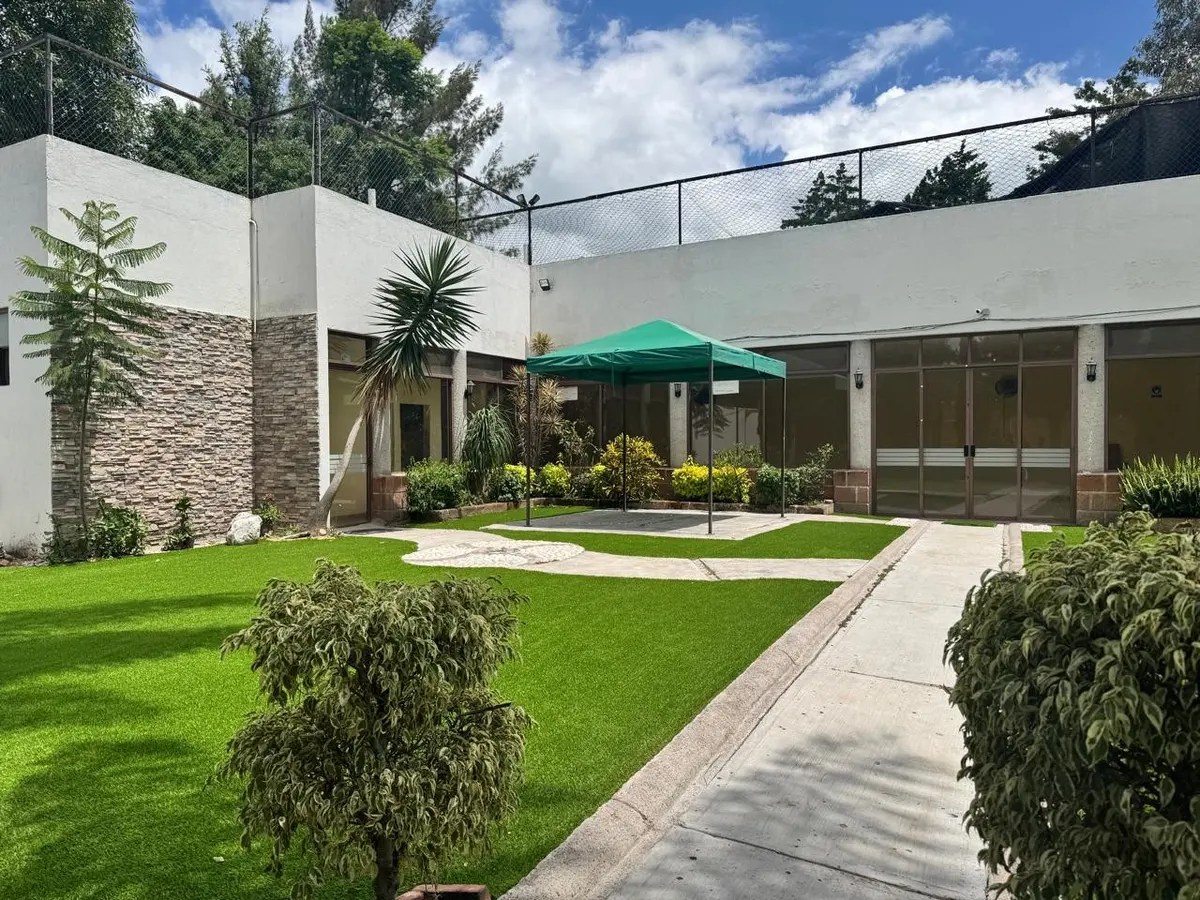 El salón del callejón