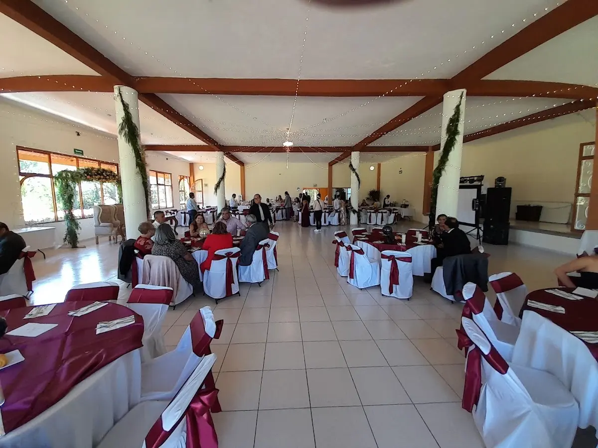 SALONES DE EVENTO LA LUNA Y CAMPESTRE