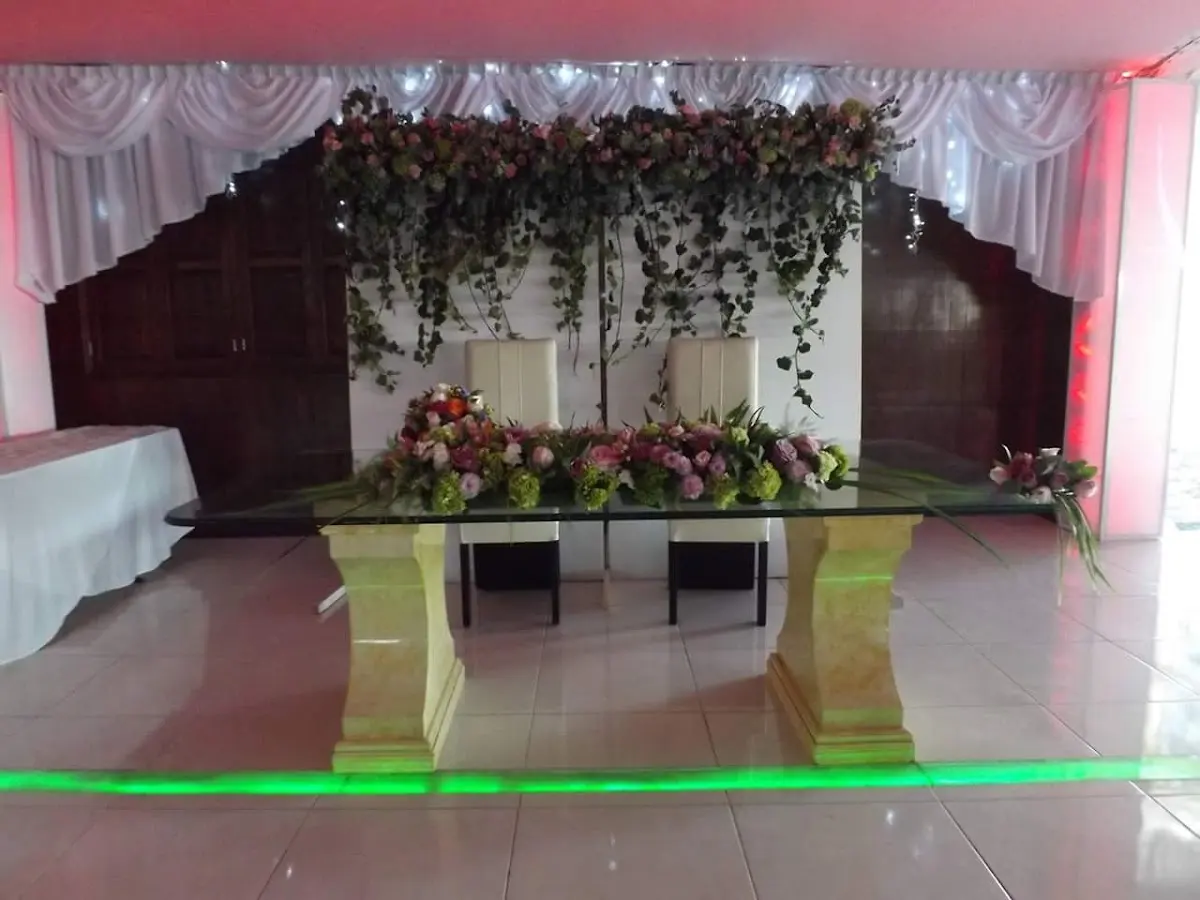 Salón de Fiestas Casa Blanca