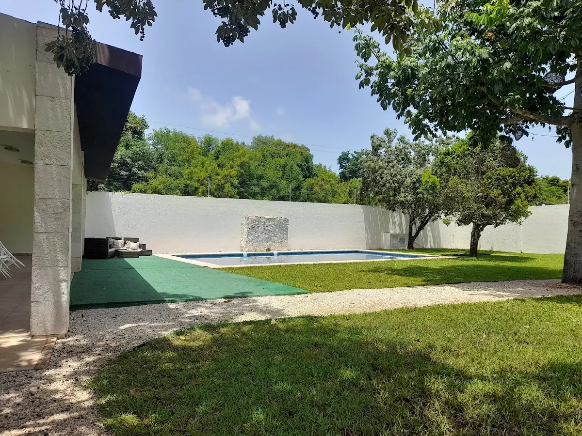 Hamptons Cancún - Jardín de Eventos