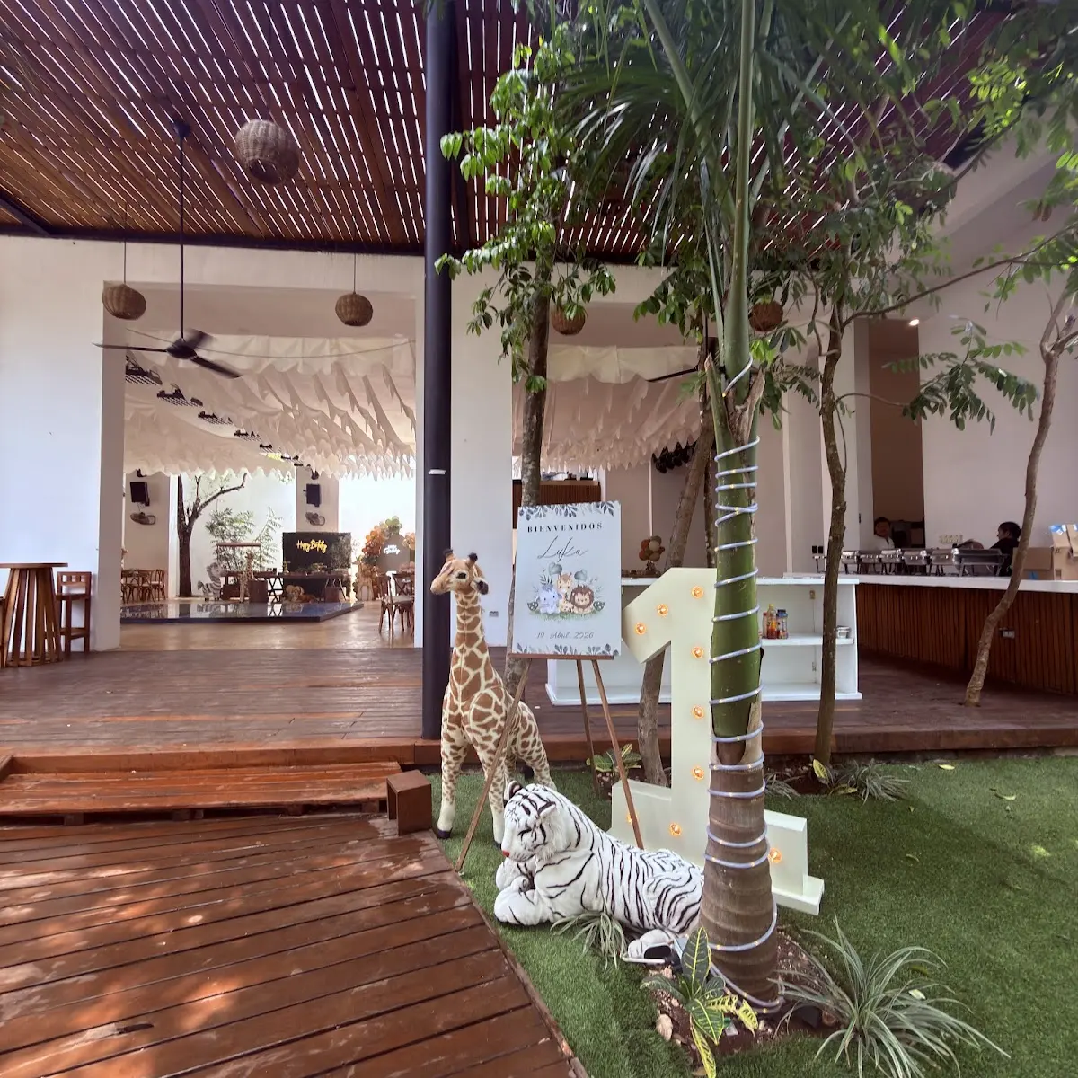 Salón Los fresnos