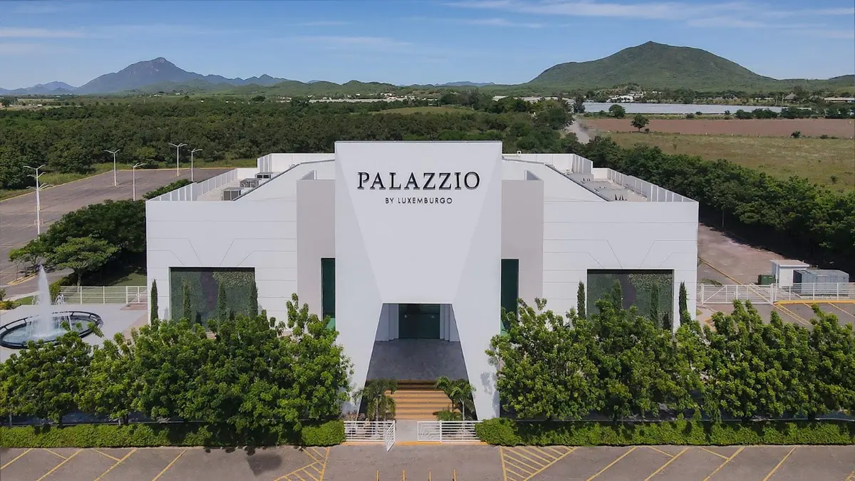 Palazzio by Luxemburgo