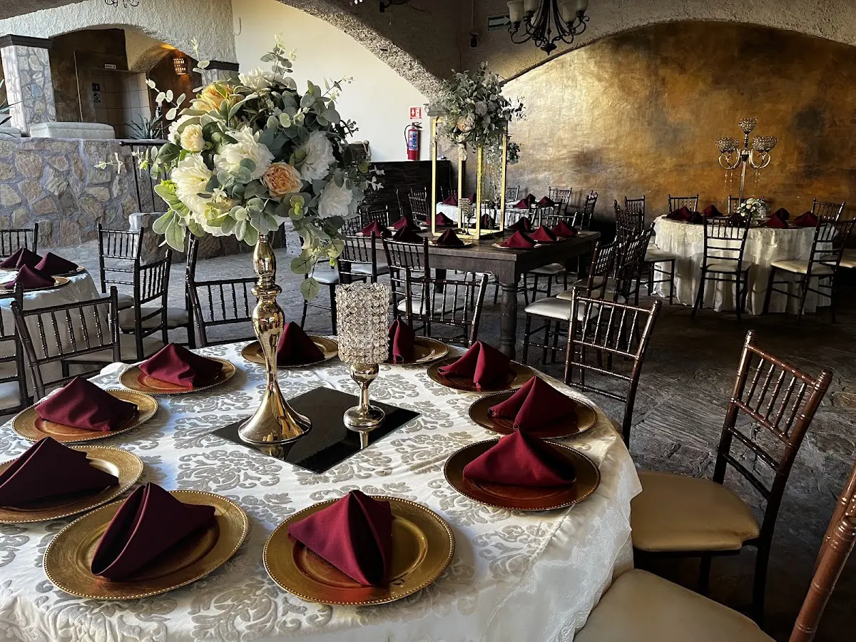 Salon Las Cascadas