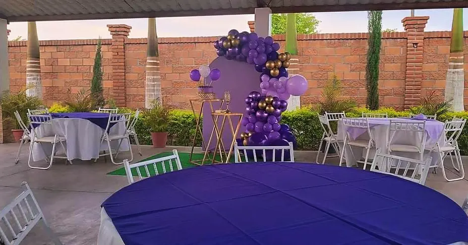 Los PINOS Jardin de Eventos