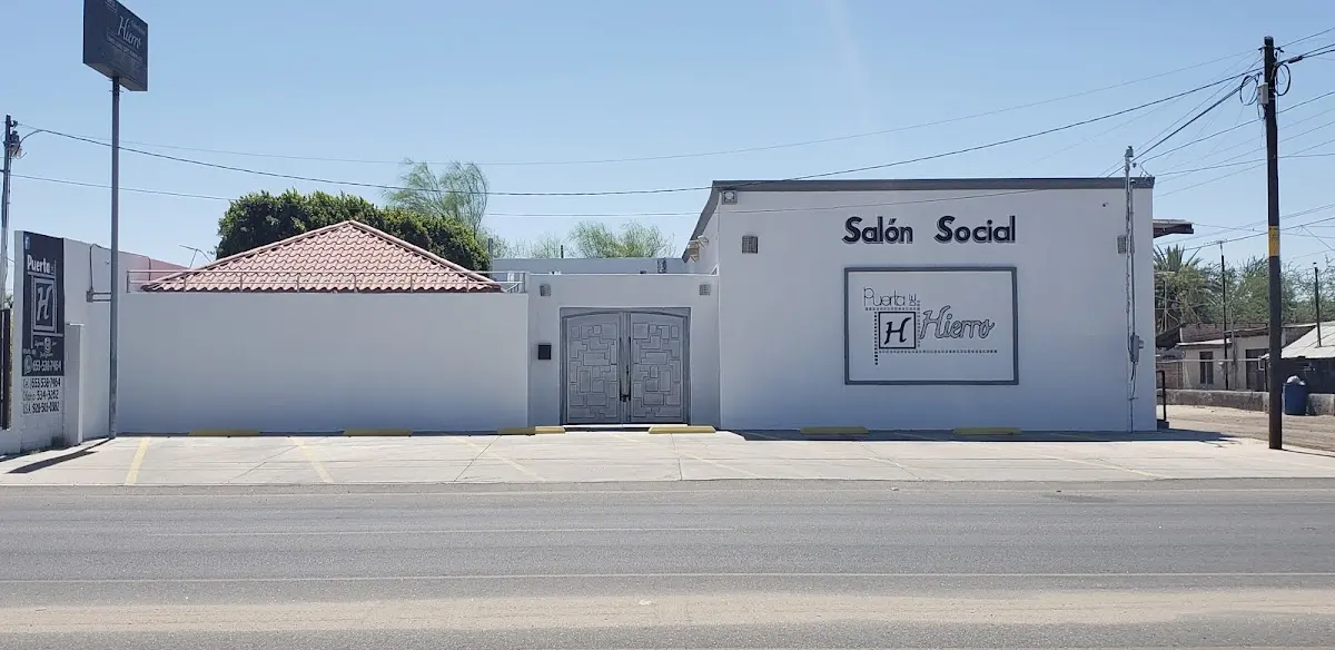 Salón Social Puerta De Hierro