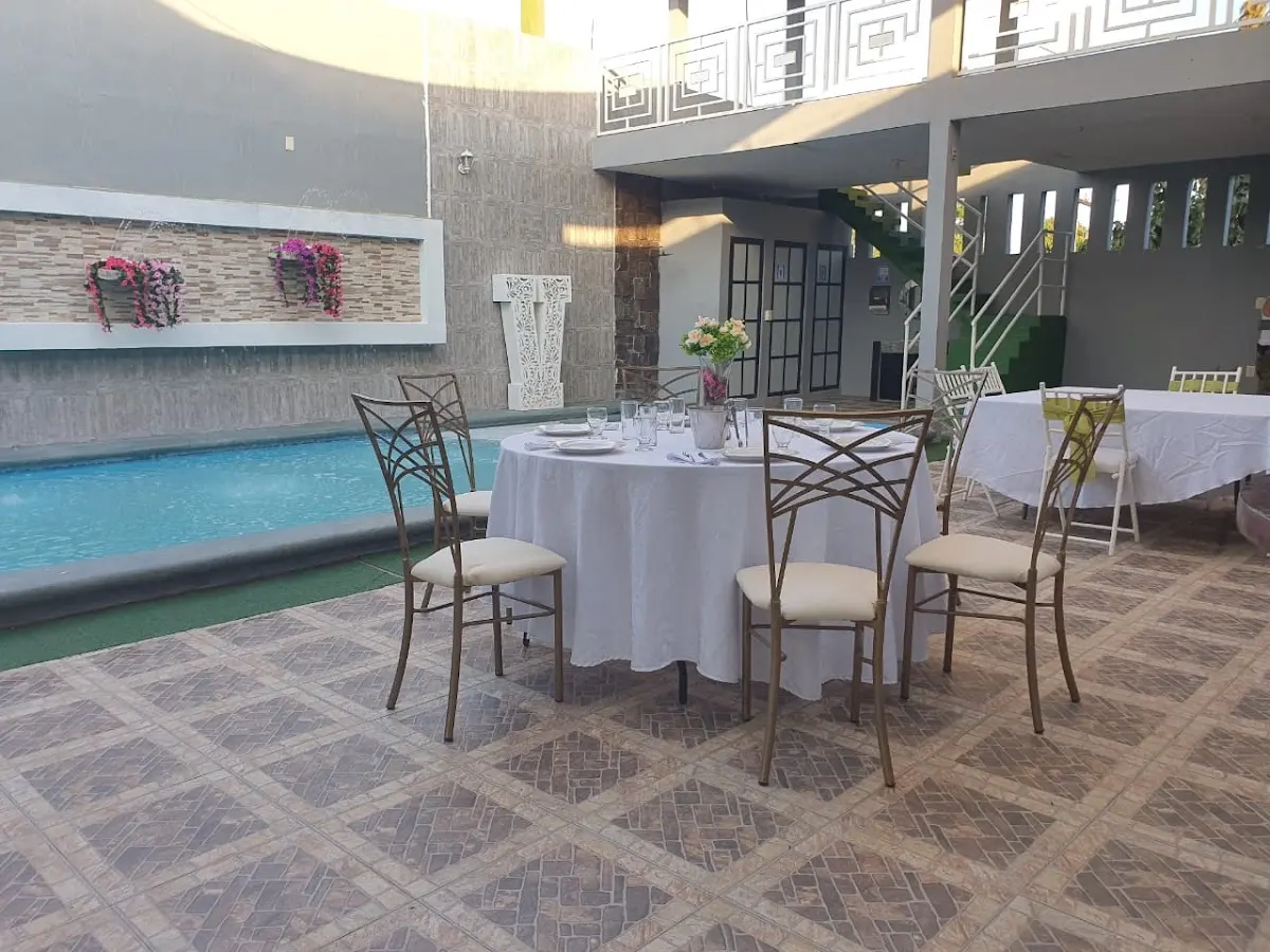 ALBERCA MIAMI NIK