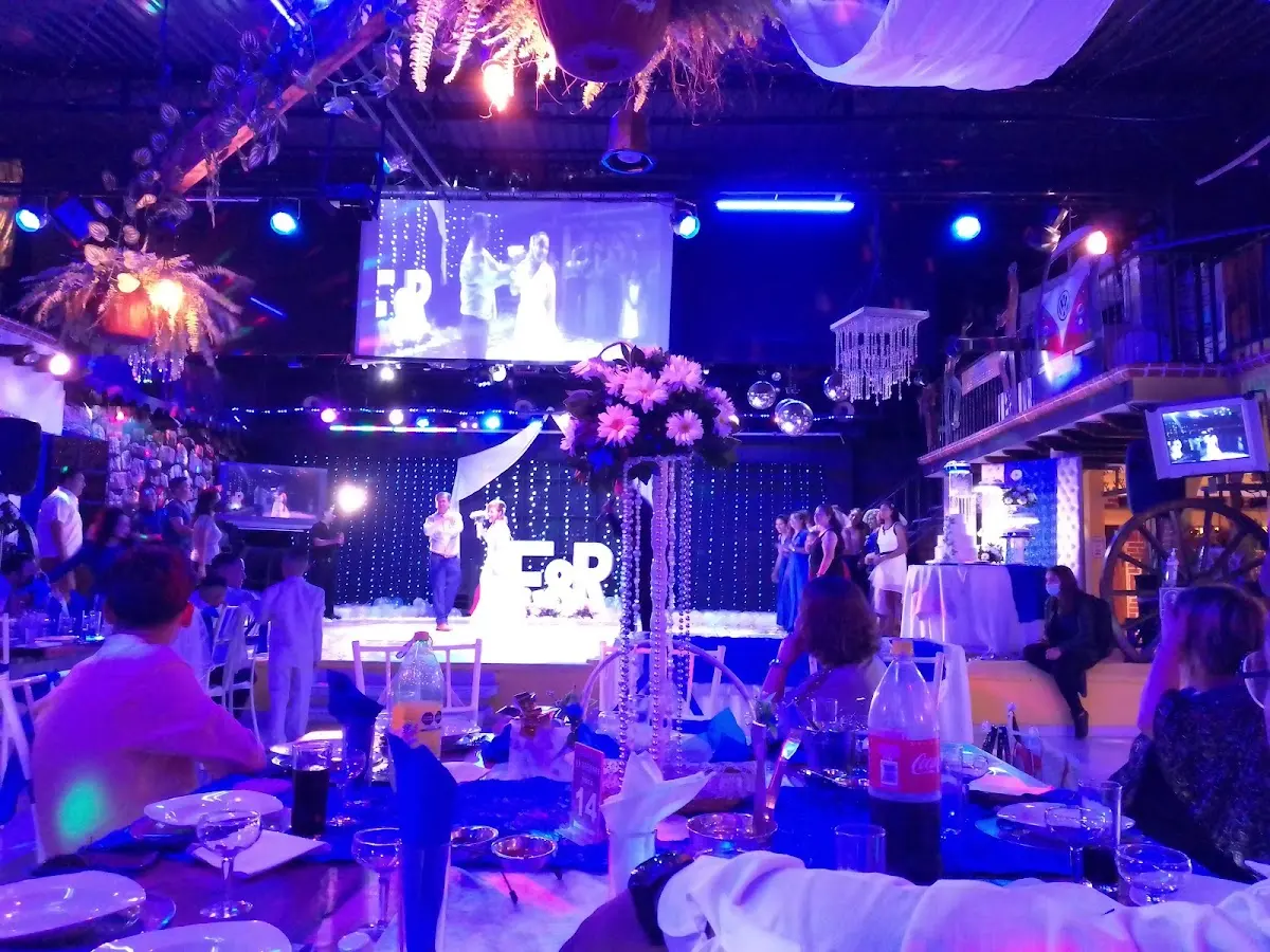 Salon de Fiestas La Hacienda