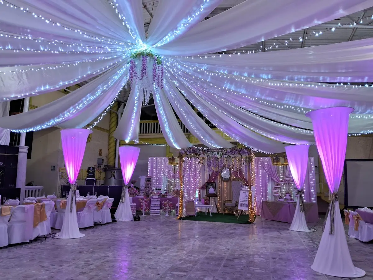 El Castillo Salón y Banquetes
