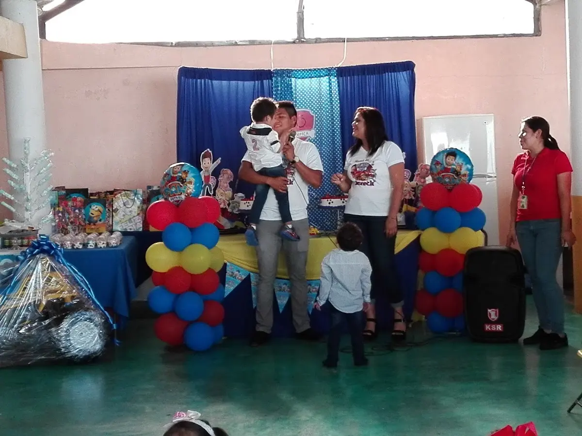Salon de Eventos "Los Pikitos"