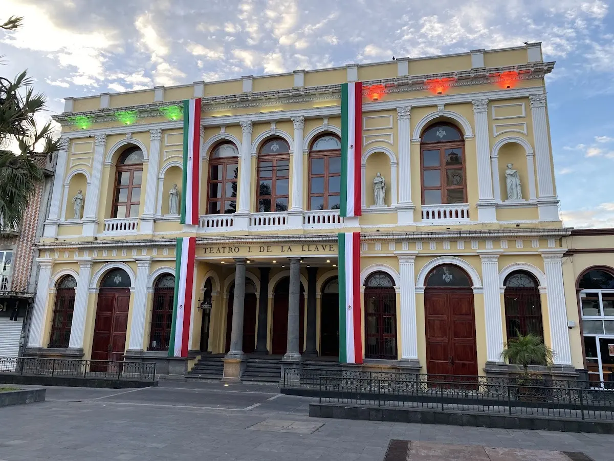 Teatro Ignacio De La Llave