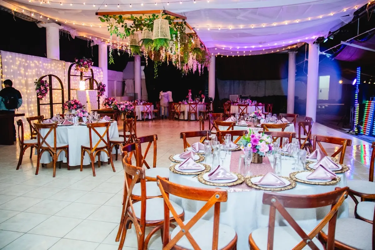 Salón y Jardín SaSaGo