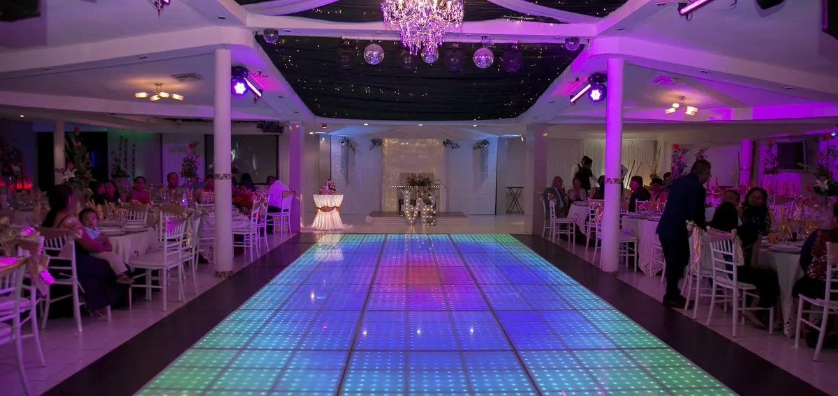ELEGANCE - Banquetes y Salón de Eventos