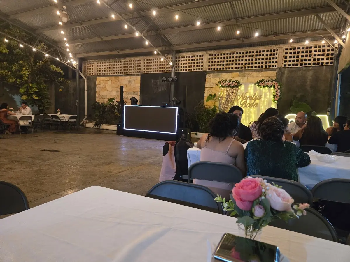 Lote 1 — foto 3 de 3