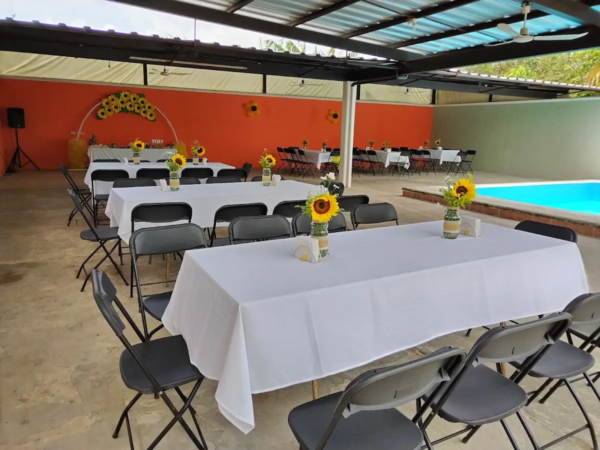 Sala De Fiestas "Robles"