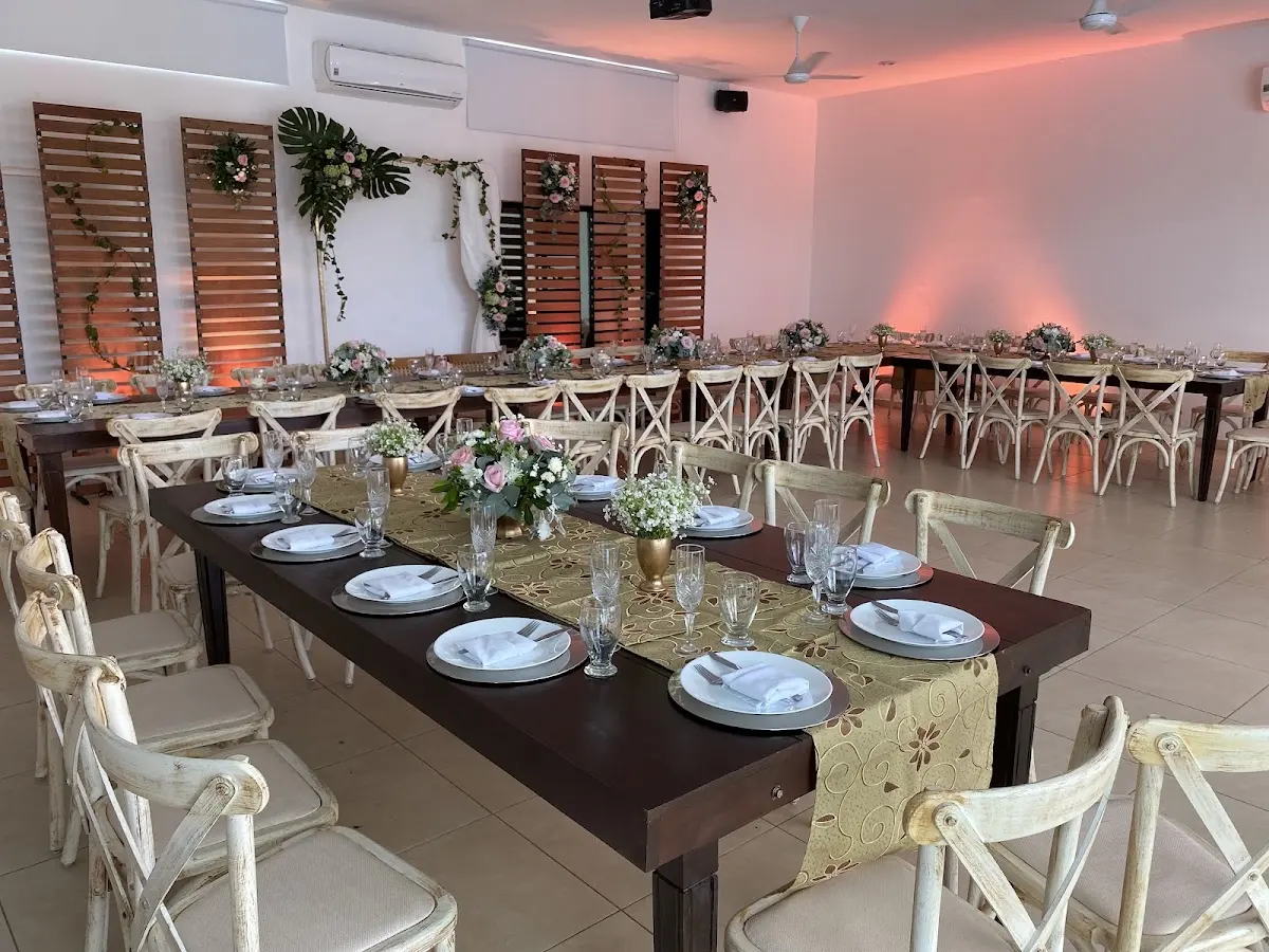 Salón Montejo 464 (Fiestas, Celebraciones, Capacitaciones Empresariales)