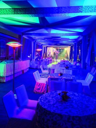 E18hteen Salón De Eventos