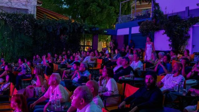 Festa Lounge