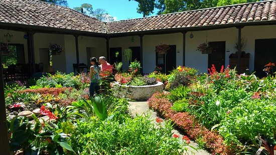 Hacienda Los Robles