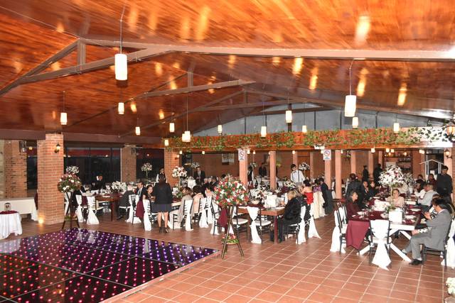 Salones De Eventos en Fuentes Del Valle