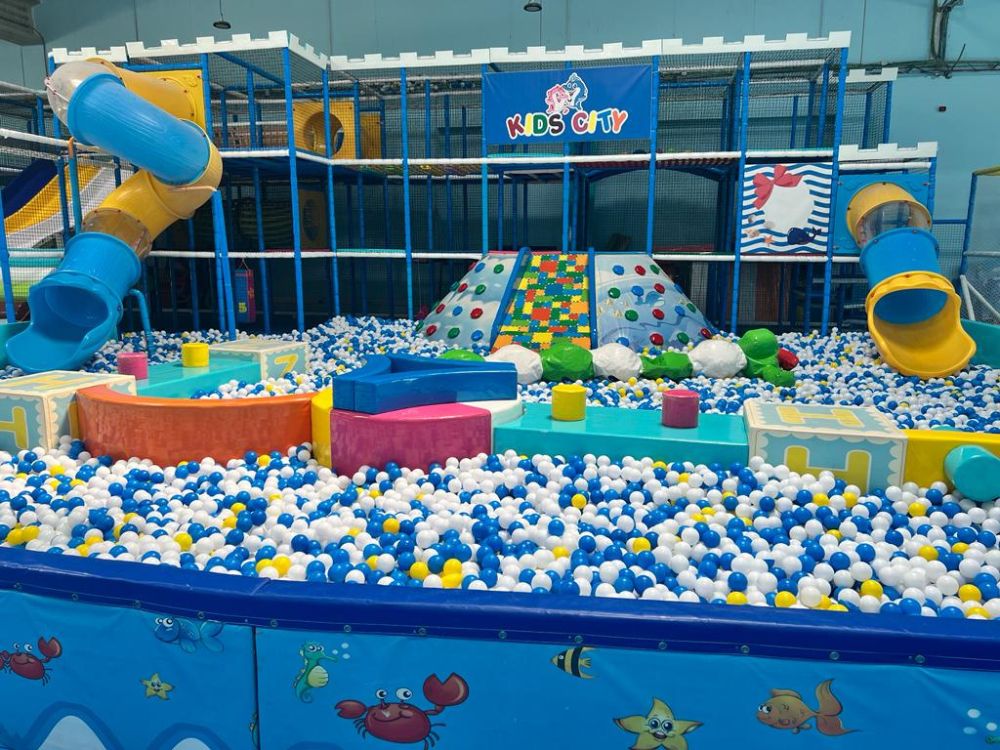 Salón De Fiestas Infantiles Fantasía Extremo Kids